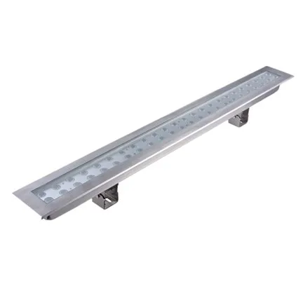 Illuminazione lineare a led wall washer per esterni